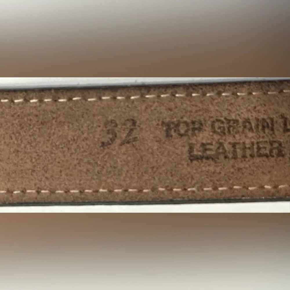 BILL BLASS DESIGNER CORDOVAN BROWN LEATHER BELT, CROCO-EMBOSSED, GOLD BUCKLE,